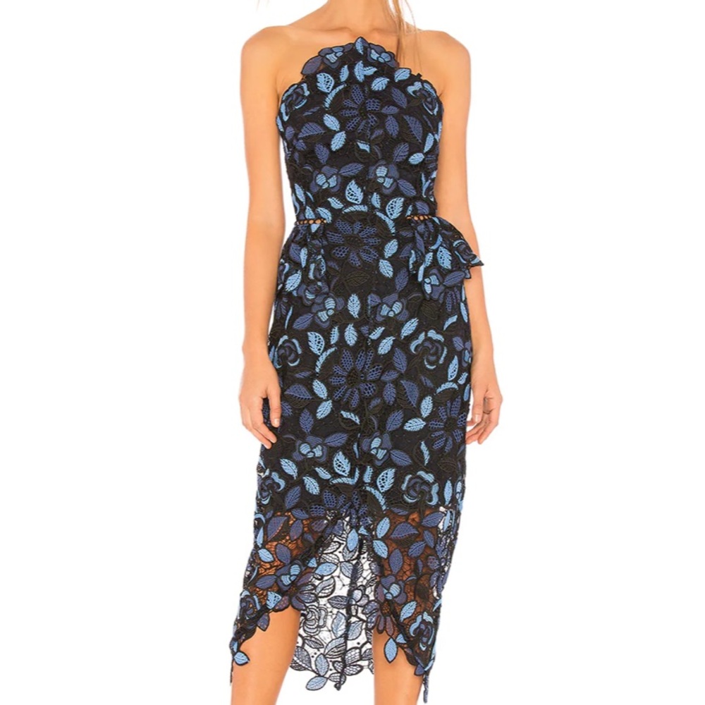 Elliatt Times Dress in Navy